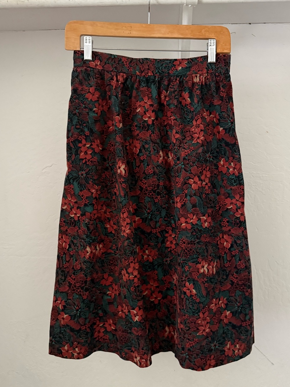 Vintage 1980s Prato France Dark Floral Print Fine Wale Corduroy Skirt